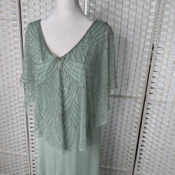 NWT. J Kara Women's Geometrical Beaded V-Neck Capelet Dress - Picture 7 of 13